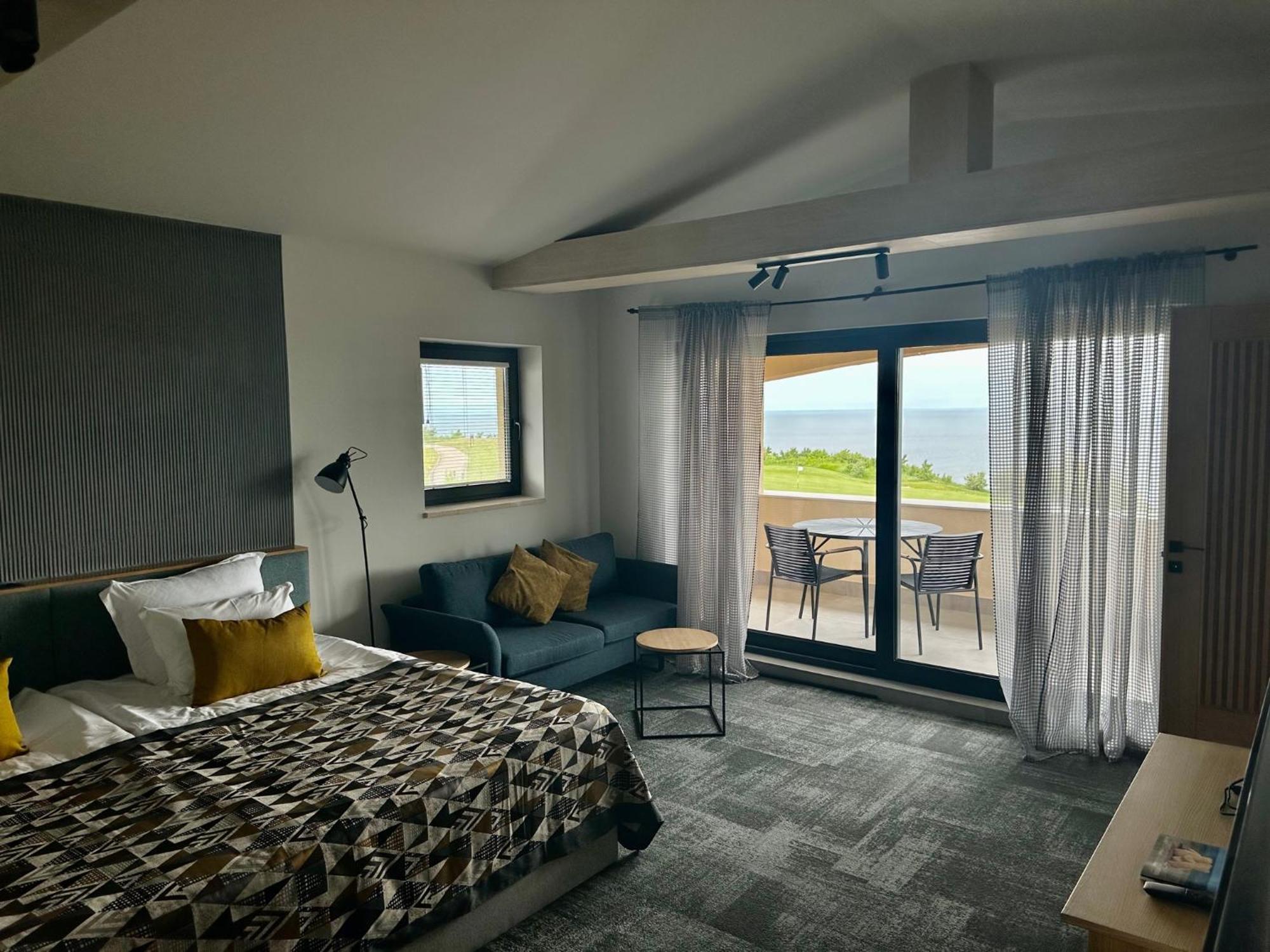 Blacksearama Golf & Villas Baltsjik Eksteriør bilde