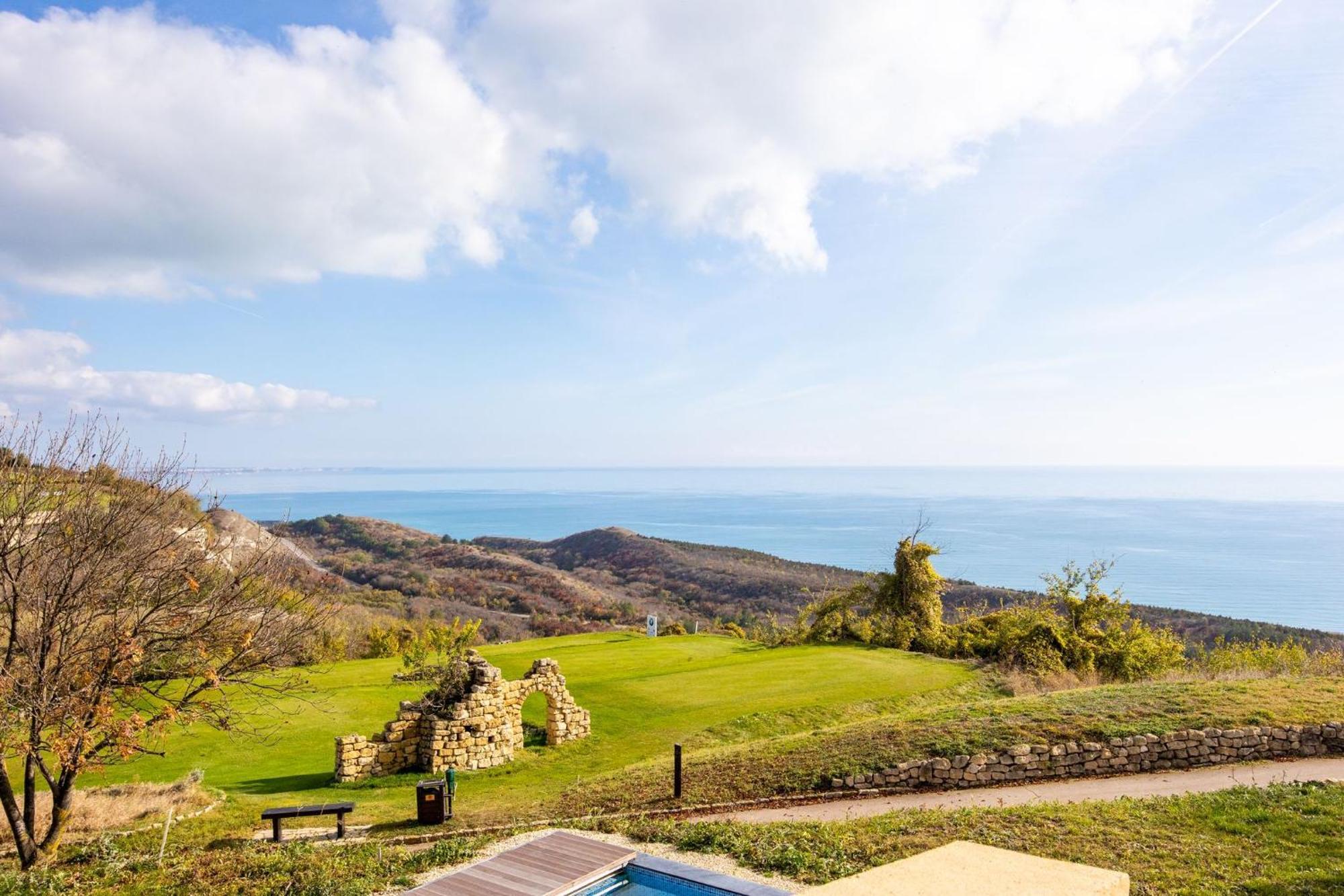 Blacksearama Golf & Villas Baltsjik Eksteriør bilde