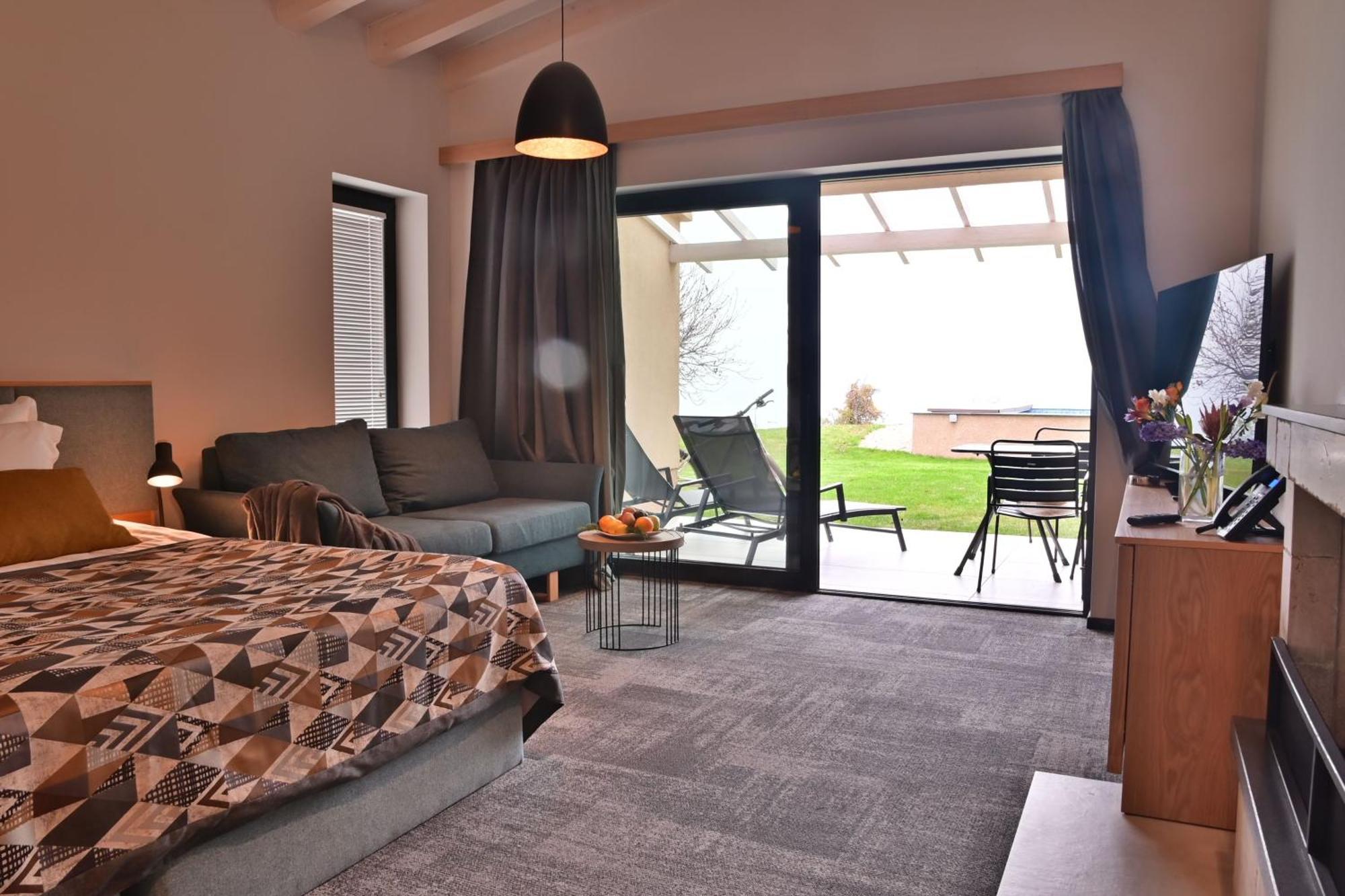 Blacksearama Golf & Villas Baltsjik Eksteriør bilde