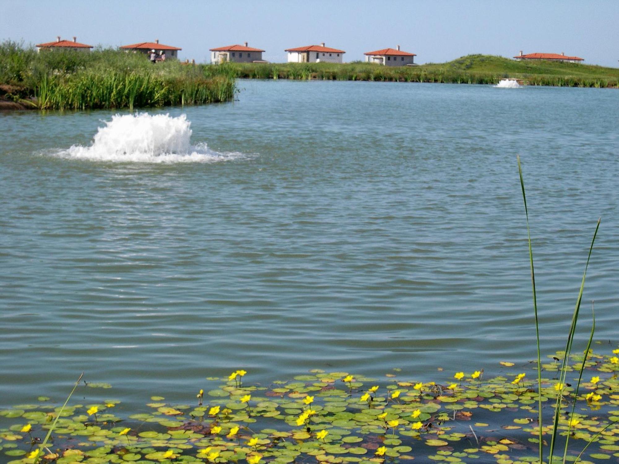 Blacksearama Golf & Villas Baltsjik Eksteriør bilde