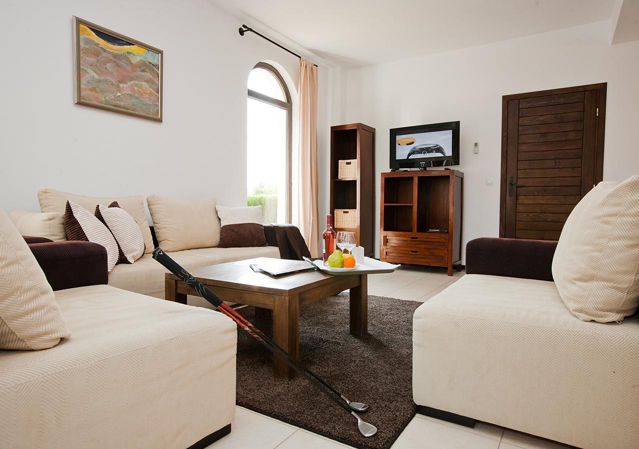 Blacksearama Golf & Villas Baltsjik Eksteriør bilde