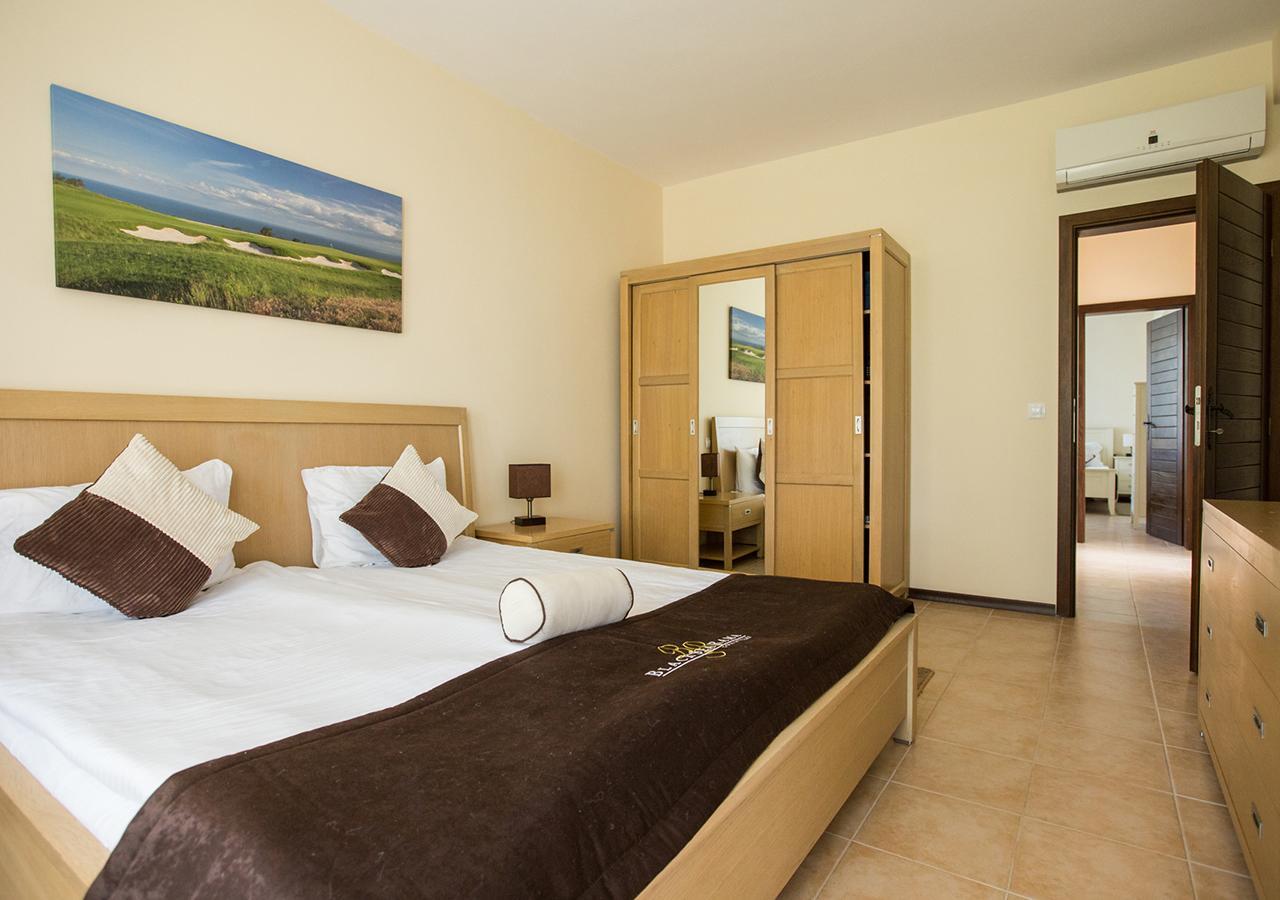 Blacksearama Golf & Villas Baltsjik Eksteriør bilde