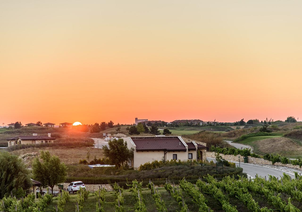 Blacksearama Golf & Villas Baltsjik Eksteriør bilde