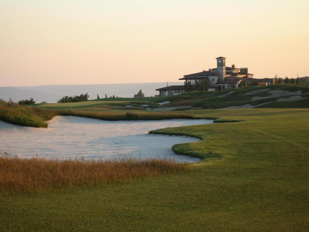 Blacksearama Golf & Villas Baltsjik Eksteriør bilde